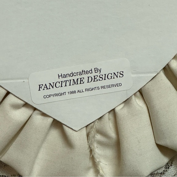 Heart Shape SISTER Note Ruffle Cursive Heart Decor 10 in X 10 in Vintage - Picture 8 of 10